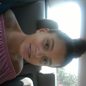 Meet your Posher, Kamara